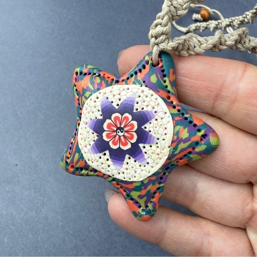 Colorful Star Pendant Necklace - Picture 15 of 16